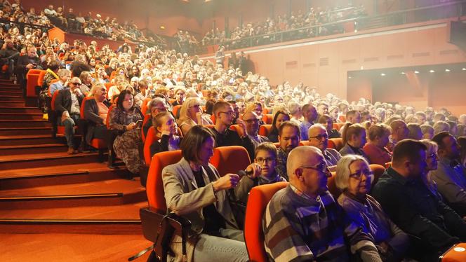 Paweł Domagała w Teatrze Rozrywki w Chorzowie 