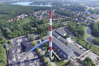 W Olsztynie zburzono 120-metrowy komin. Kolos z Kortowa runął po użyciu dynamitu!