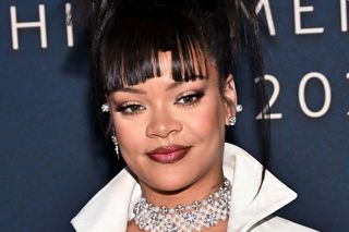Rihanna z historyczną nagrodą ICON i błękitnym slime’em: najważniejsze momenty i zwycięzcy Kids’ Choice Awards 2025.