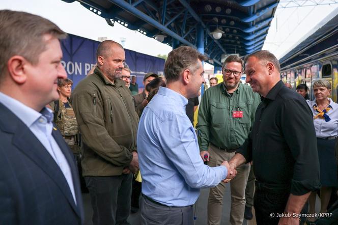 Andrzej Duda w Kijowie. Prezydent Ukrainy otworzył w jego obecności Aleję Odwagi