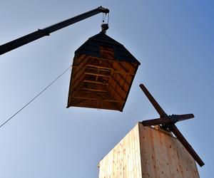 ​Jan 2 już gotowy. Muzeum Młynarstwa i Rolnictwa w Osiecznej odbudowało wiatrak