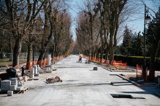 Remont deptaka sław w Ciechocinku kończy się w maju