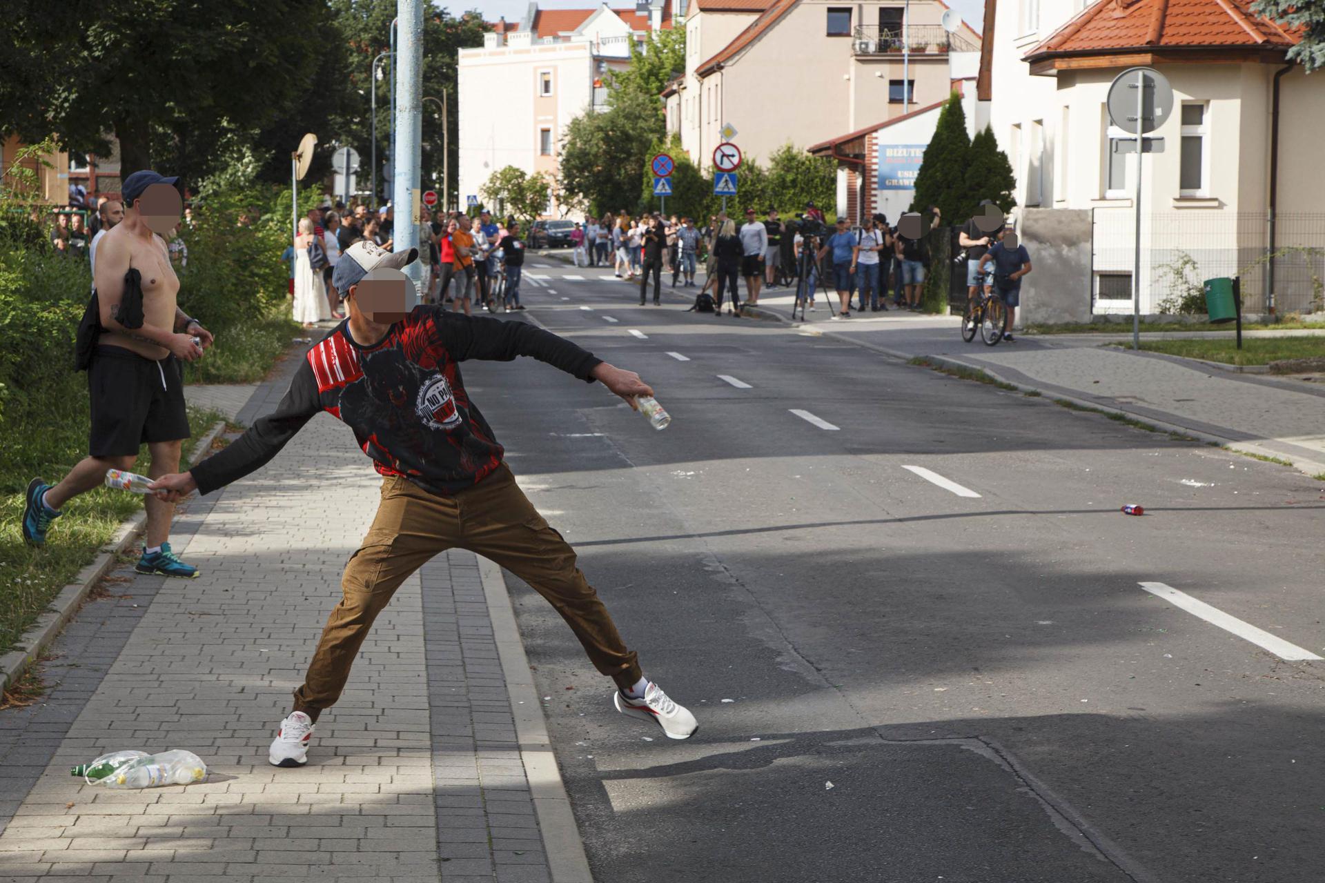 Lubin. Zamieszki pod komendą. Bilans interwencji policji ...