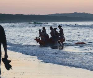 Dramatyczna akcja ratunkowa na plaży w Świnoujściu