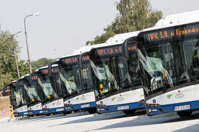 Specjalne autobusy dla medyków z gmin wokół Krakowa. Miasto uruchomiło dodatkowe linie