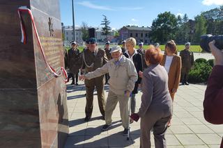 Odsłonięcie tablicy upamiętniającej powstanie 5. Pułku Strzelców Konnych w Tarnowie