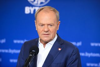 Współpracownica prezydenta ostro o Tusku!  To powinno nam zapalić mocne czerwone światło
