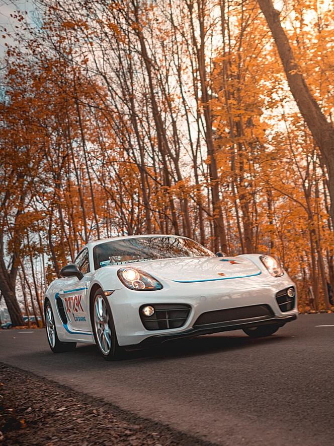 Porsche Cayman z Panek CarSharing