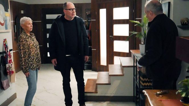 Barwy szczęścia odc. 3181. Krystyna Złota (Hanna Bieluszko), Marek (Marcin Perchuć),  Jaworski (Jacek Kałucki)