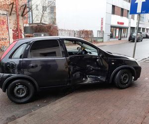 Stłuczka i potrącenie pieszego w centrum Siedlec