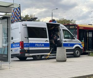  4-latek ciągnięty przez autobus miejski! Drzwi pojazdu przycięły nóżkę dziecku