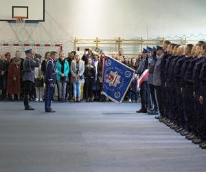 Nowi policjanci na Warmii i Mazurach. Ślubowanie złożyło 37 funkcjonariuszy [ZDJĘCIA]