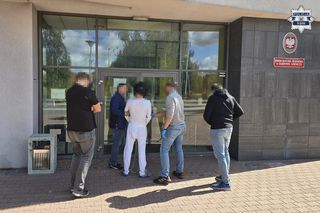 Zabójstwo 87-latki w Dąbrowie Górniczej. Zatrzymano krewnego. Miał przy sobie jej rzeczy