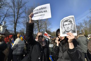 Protest pod Ambasadą Rosji