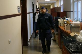 Wypchnął ukochaną przez okno, bo nie chciała do niego wrócić. „Ola sama skoczyła”