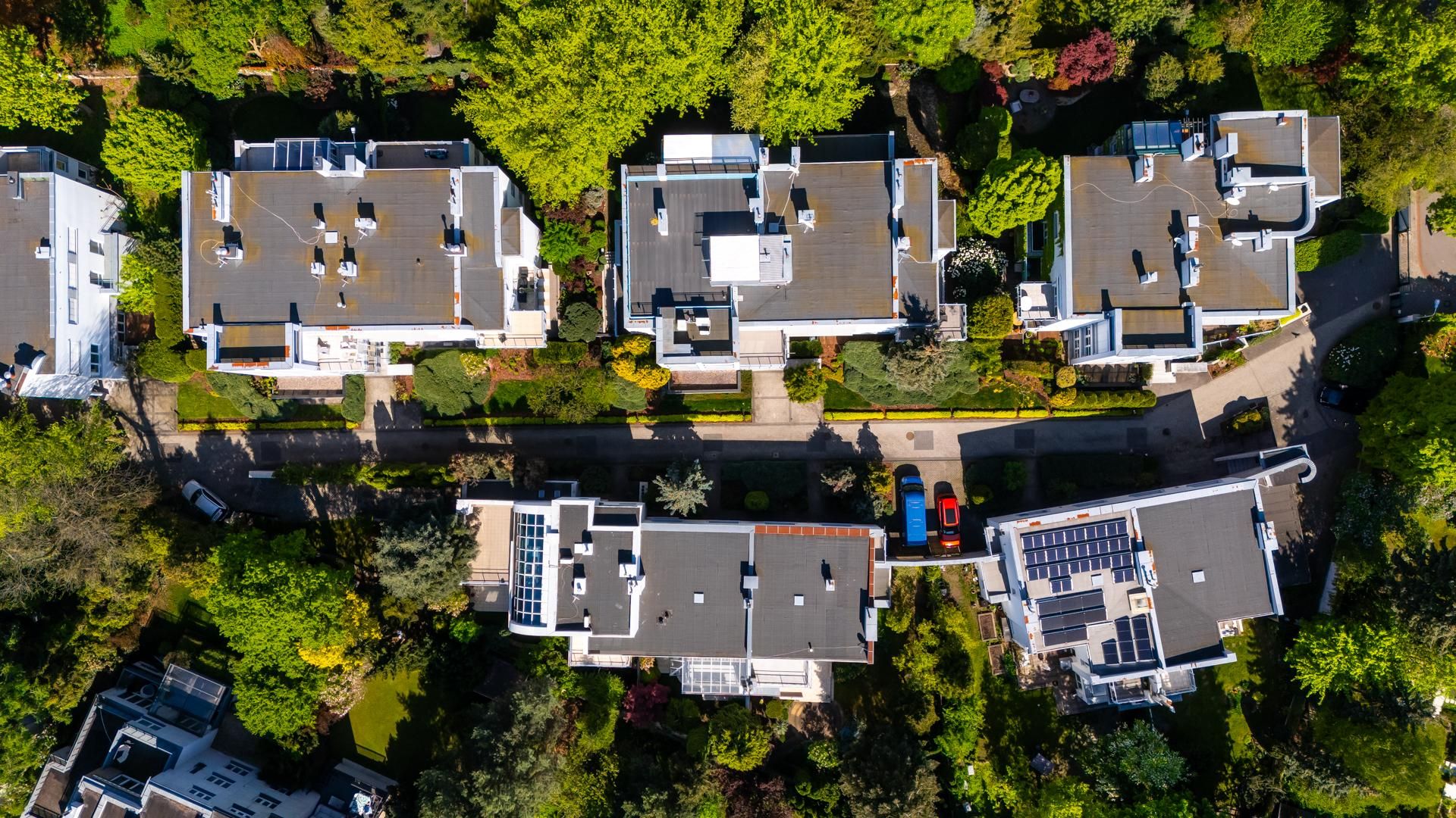 Osiedle przy Hozjusza w Warszawie z lat 90. Projekt: JEMS