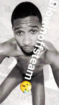 Usher nago, Snapchat