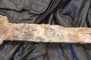 Średniowieczny miecz wyłowiony z Wisły