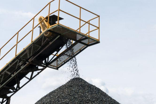 Jak kupić tani węgiel od samorządu? Czy trzeba złożyć wniosek?
