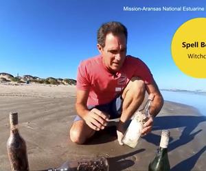 Tajemnicze butelki na plażach! To mogą być czary