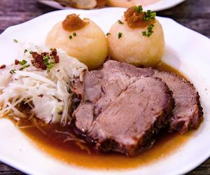 Karkówka po sandomiersku. Przepis od Koła Gospodyń Wiejskich Żurawianki