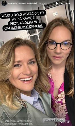 M jak miłość na planie. Julia (Marta Chodorowska), Sylwia (Hanna Turnau)