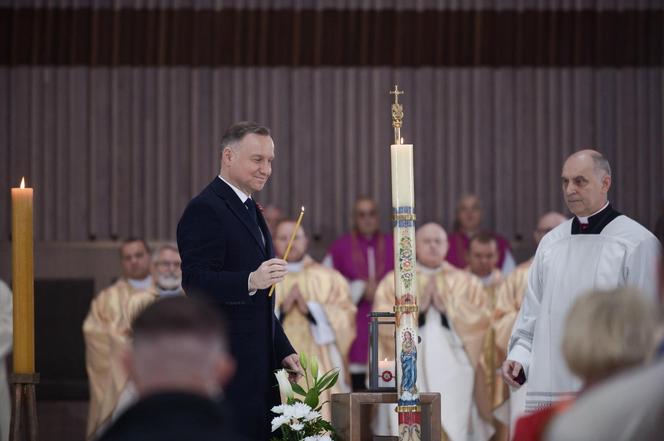 Trwają obchody Święta Niepodległości w Warszawie. Prezydent Andrzej Duda wziął udział w mszy świętej za ojczyznę