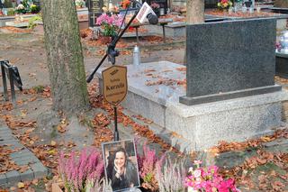 Niedawno odeszła nasza radiowa koleżanka. Grób Sylwii Kurzeli