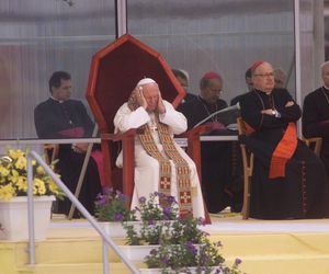 Ostry spór w Sosnowcu. Poszło o przyznanie honorowego obywatelstwa Janowi Pawłowi II