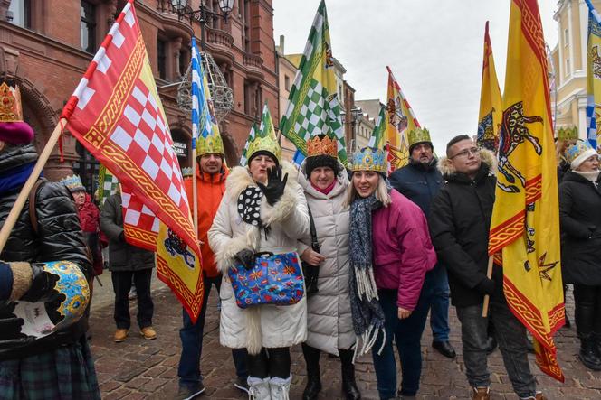 Orszak Trzech Króli w Toruniu. Tak wyglądał 6 stycznia 2024 roku na starówce