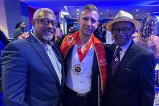 Patrick „The Machine” Majewski w alei bokserskich sław. Polski bokser uhonorowany w Atlantic City