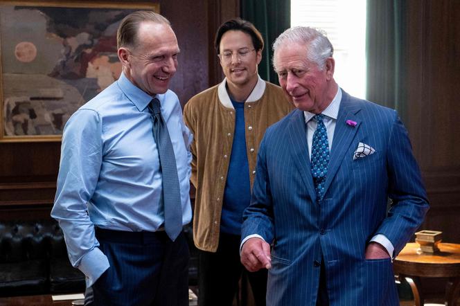 Ralph Fiennes i książę Karol na planie 25. Bonda