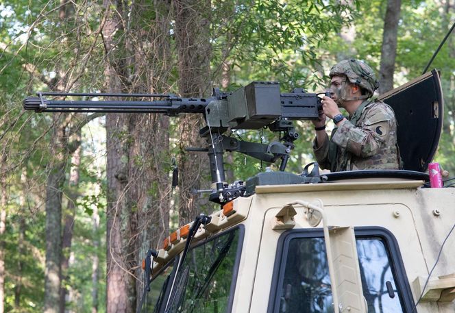 Pentagon tworzy tajną jednostkę do tłumienia zamieszek? Plan budzi kontrowersje