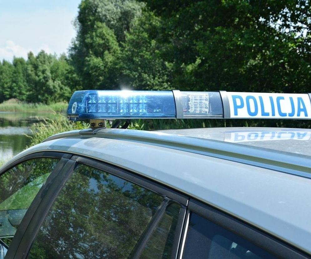 Auto wjechało do rzeki Bóbr. Zginęło małżeństwo. Osierocili dwoje dzieci. Koszmar pod Krosnem Odrzańskim