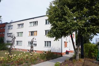 Tak dziś wygląda kamienica na Woli, która była pierwszym zmobardowanym obiektem w Warszawie podczas II wojny światowej