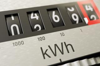 Jak  zaoszczędzić na prądzie? Zmiana taryfy i dostawcy 