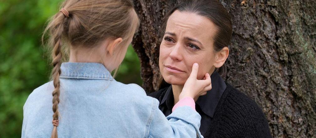 	M jak miłość odc. 1754. Nadia (Mira Fareniuk), Magda (Anna Mucha)