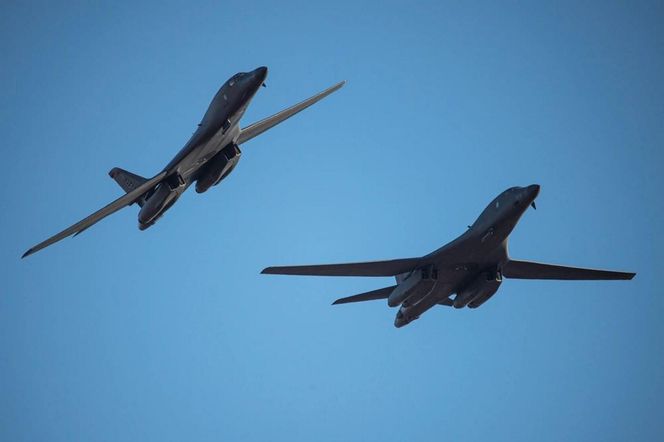 B-1B Lancer