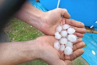 Ogromne gradobicie na Śląsku. Przez województwo przechodzi gwałtowna burza