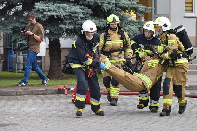 Efektowne ćwiczenia WOT w Czernikowie pod Toruniem. "Scenariusz zakładał atak przeciwnika na szkołę z kilkudziesięcioma uczniami"