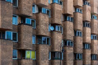 Karowa 18 - zdjęcia. Tak wygląda najpiękniejszy blok w Warszawie