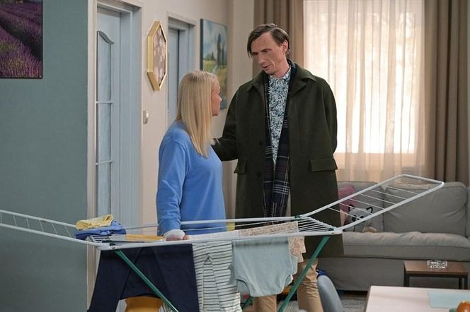 Pierwsza miłość: między Bartkiem a Emilką dochodzi do ostrej kłótni. Emilka znajduje pocieszenie u Fryderyka...