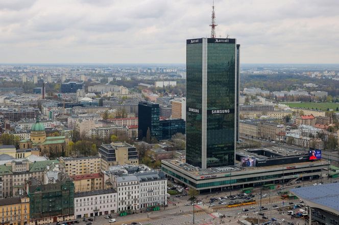 Marszałek zamknie najsłynniejszy hotel w Polsce? Urząd wstrzymuje usługi hotelarskie w wieżowcu w centrum Warszaw