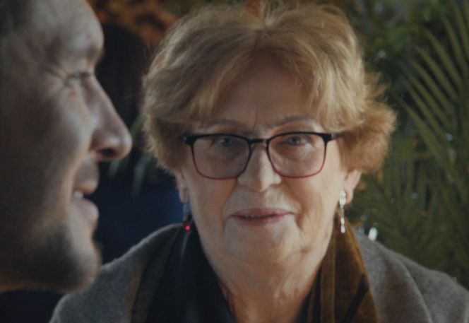 M jak miłość odc. 1871. klientka agencji (Małgorzata Matuszewska-Knothe), Marcin (Mikołaj Roznerski)