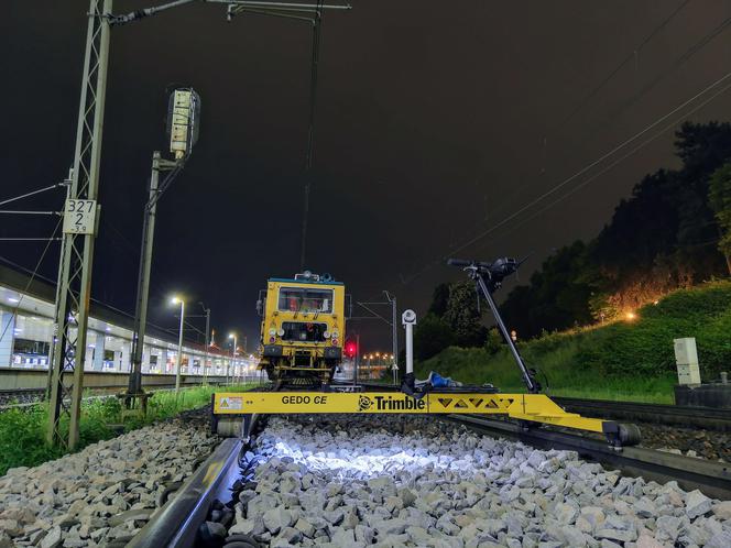 Szybciej z Olsztyna do Braniewa. Pociągi zwiększą prędkość do 100 km/h [FOTO]