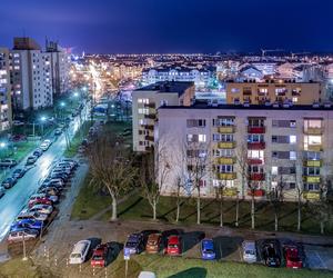 Ciało 44-letniej kobiety w mieszkaniu w Poznaniu! Służby dostały się do środka siłą