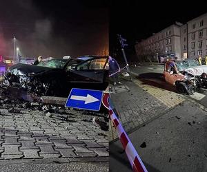 Kraków. Kraksa osobówek w Nowej Hucie. Auto staranowało słup