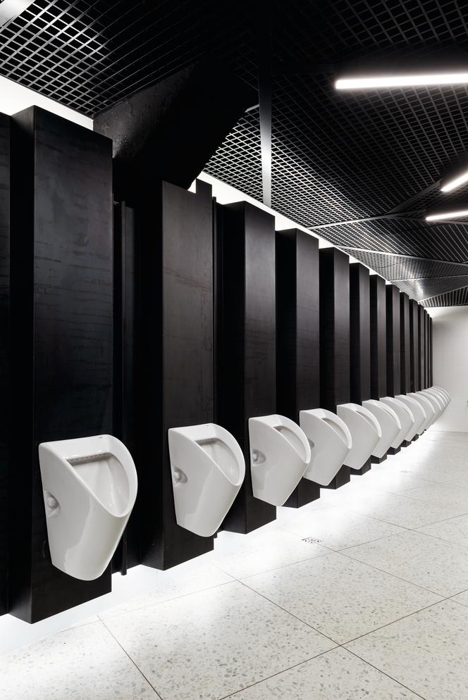 Modernizacja toalet w hali widowiskowo-sportowej Spodek 5