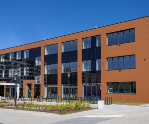 Szkoła Podstawowa nr 409 przy ul. Silnikowej 8A na Ursusie