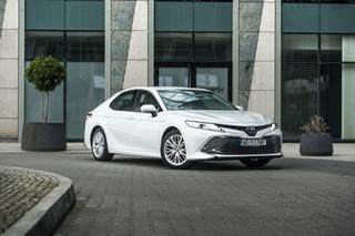 Toyota Camry 2.5 Hybrid 218 KM e-CVT Executive + VIP